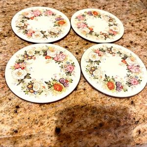 Bundle of 4 vintage floral design coasters